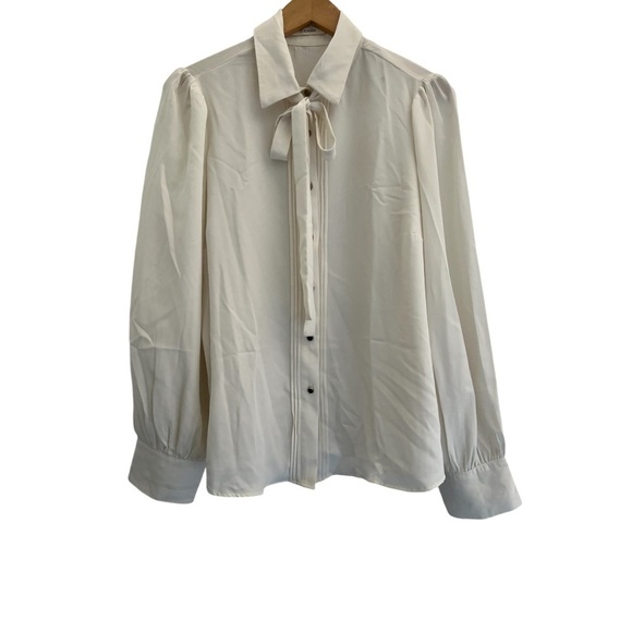 Bow Blouse Size XL - Picture 2 of 7